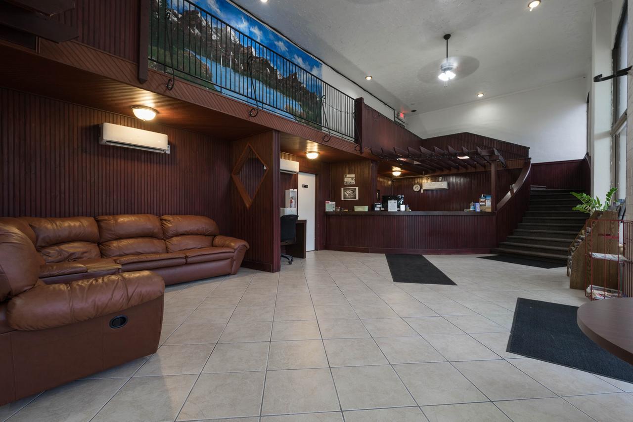Little Suites Provo Extended Stay Екстериор снимка
