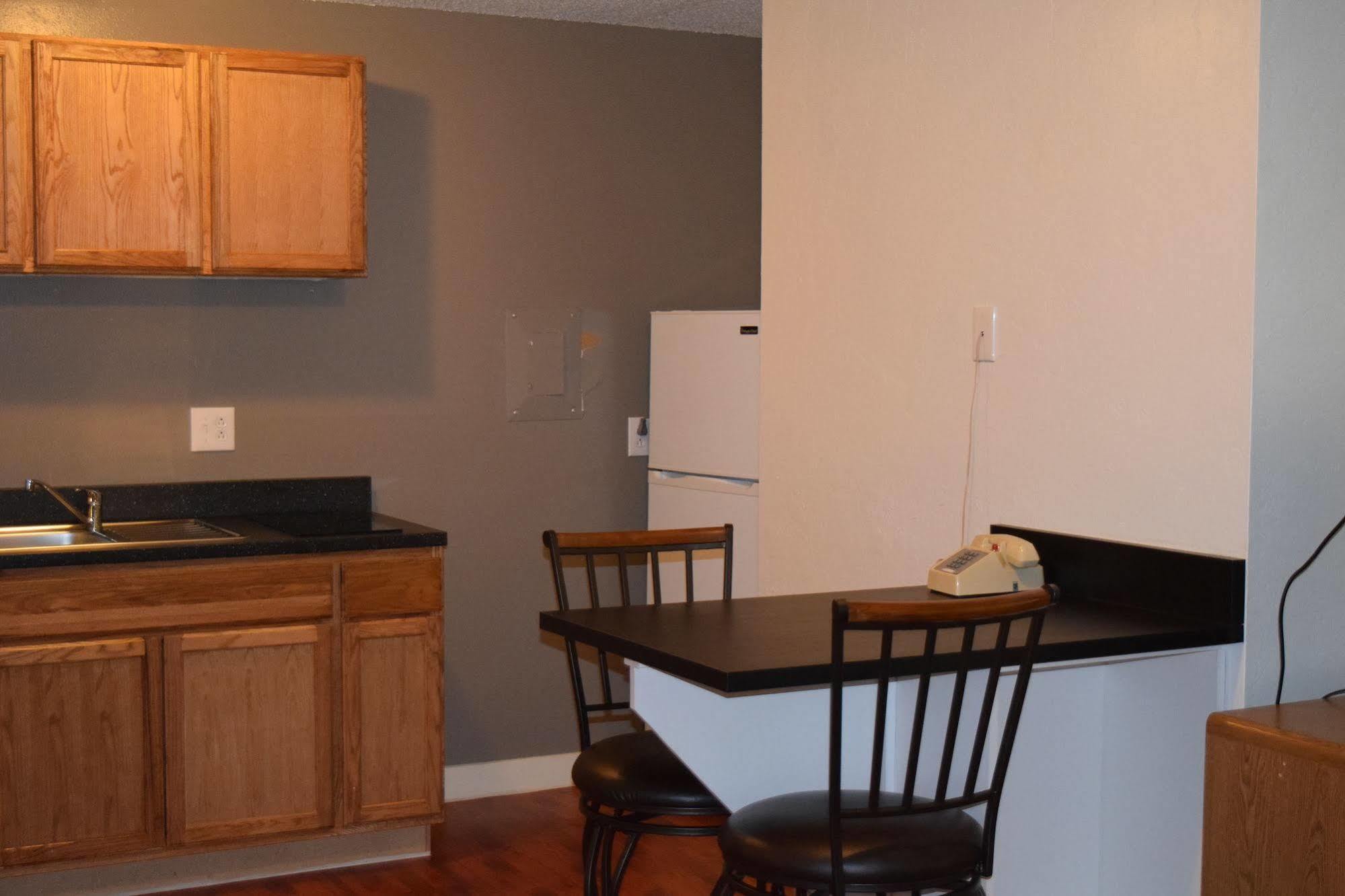 Little Suites Provo Extended Stay Екстериор снимка